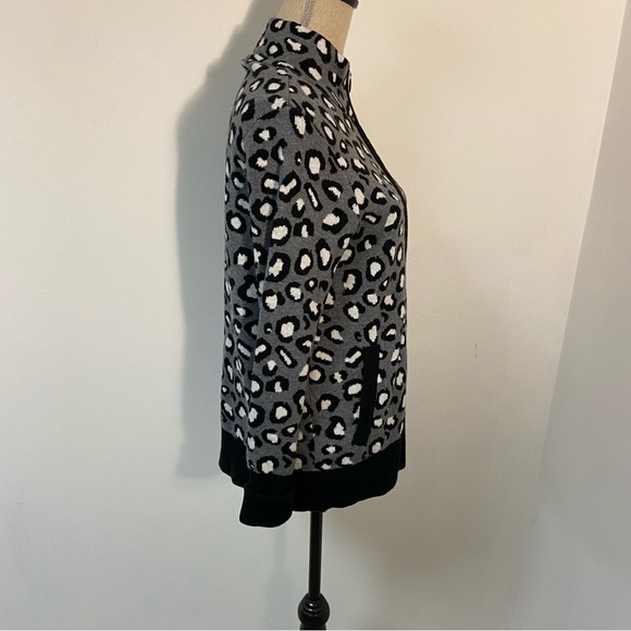 Rachel Zoe Ladies Sweater Cardigan Full Zip Animal Print Medium - Picture 6 of 10